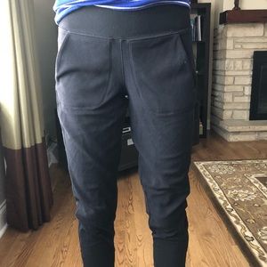 Athleta Capris Like new xs